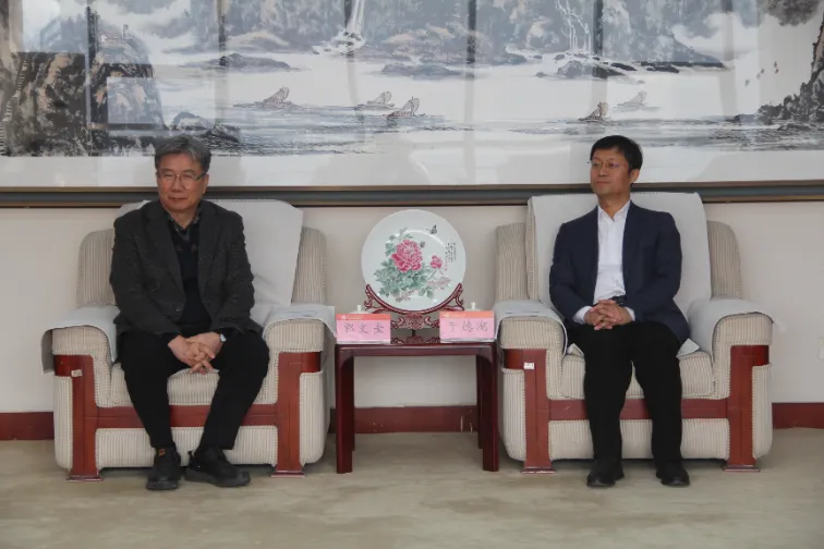 Shandong LANO प्रोफेसर KWAK, Moon Kyu, Ph.D. आणि डोंगगुक युनिव्हर्सिटी, दक्षिण कोरियाचे प्रतिनिधी लियांग टोन्घो यांच्यासोबत शेडोंग जियानझू युनिव्हर्सिटीसह आवाज नियंत्रण क्षेत्रात देवाणघेवाण आणि सहकार्य करण्यासाठी सहकार्य करते Shandong LANO प्रोफेसर KWAK, Moon Kyu, Ph.D. आणि डोंगगुक युनिव्हर्सिटी, दक्षिण कोरियाचे प्रतिनिधी लियांग टोन्घो यांच्यासोबत शेडोंग जियानझू युनिव्हर्सिटीसह आवाज नियंत्रण क्षेत्रात देवाणघेवाण आणि सहकार्य करण्यासाठी सहकार्य करते